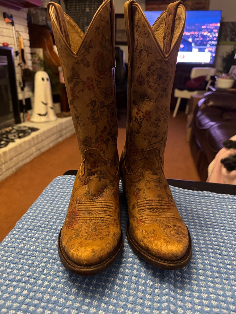 Shyanne Floral Embossed Lace-Up Boots - Tan Brown